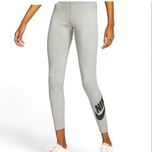 Nike leggings